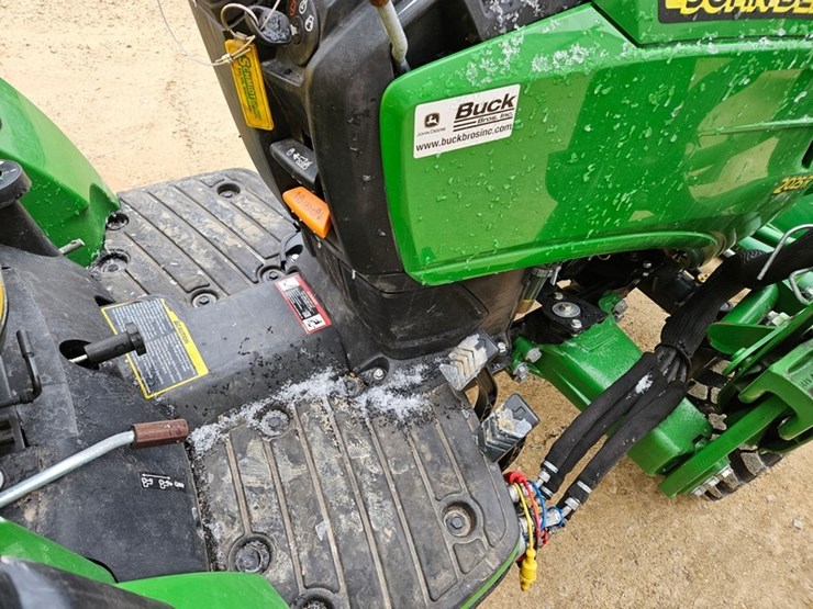 john-deere-1025r-image-23