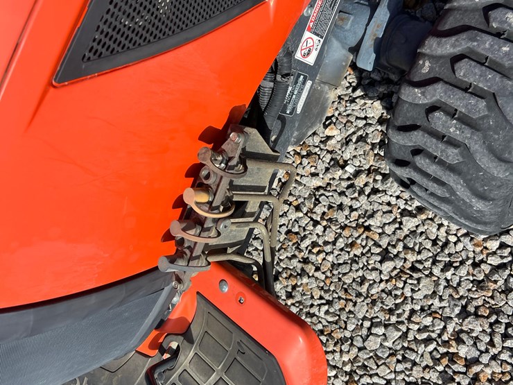 2017-white-251-image-15