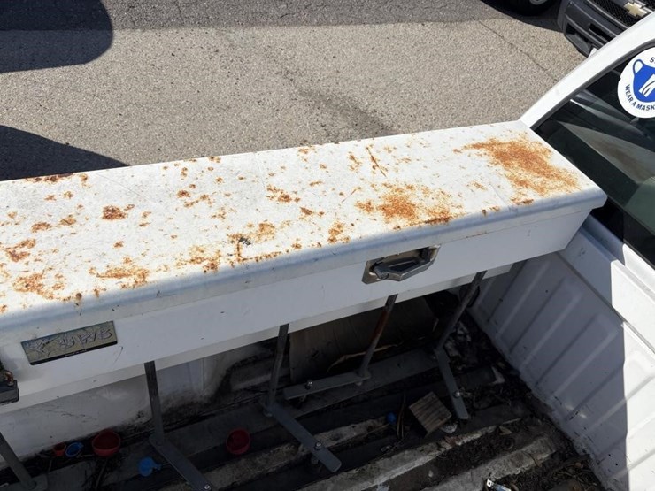 2013-ford-f150-xl-image-28