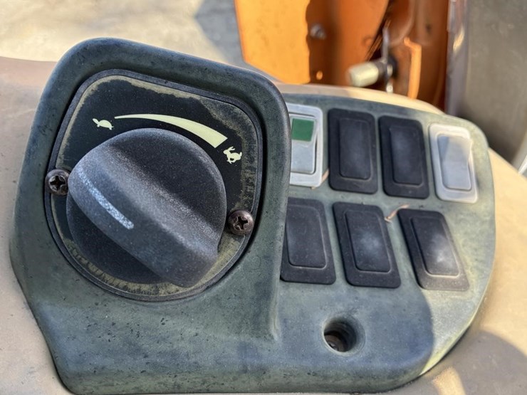 2007-case-580sm-image-30