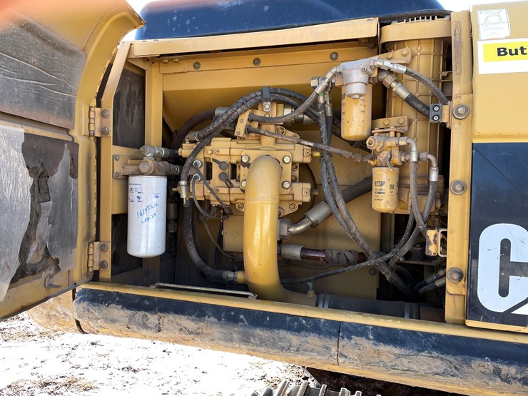 caterpillar-330c-image-24