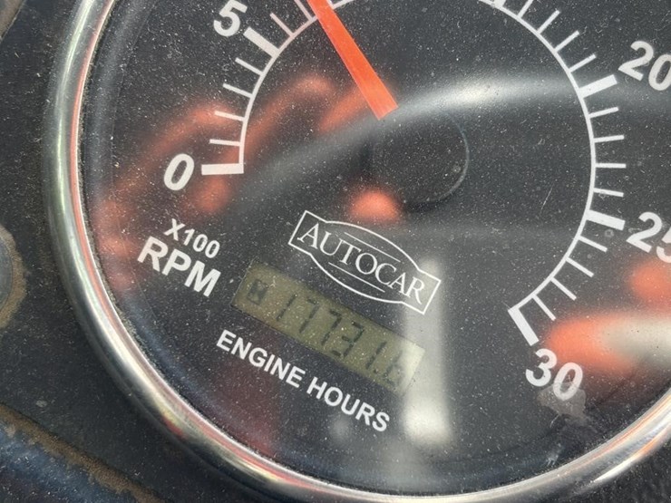 2010-autocar-xpeditor-image-13