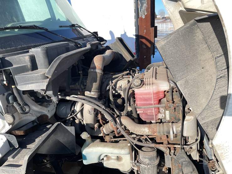 2012-international-prostar-image-10