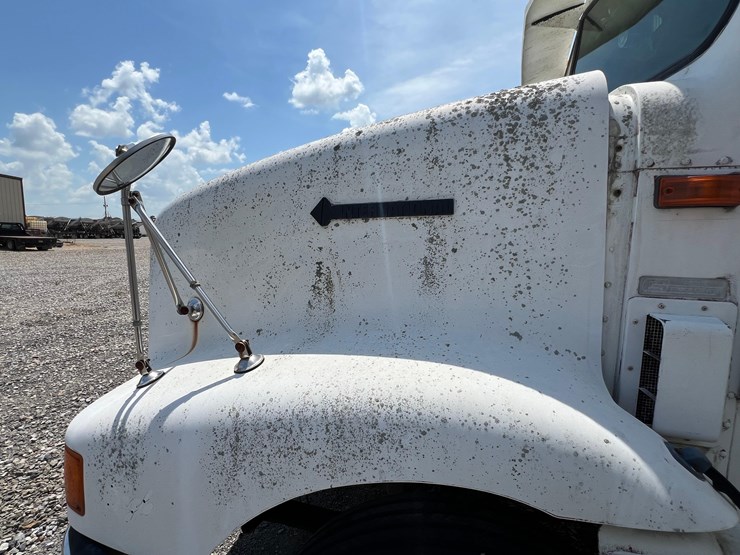 1996-international-a-image-20