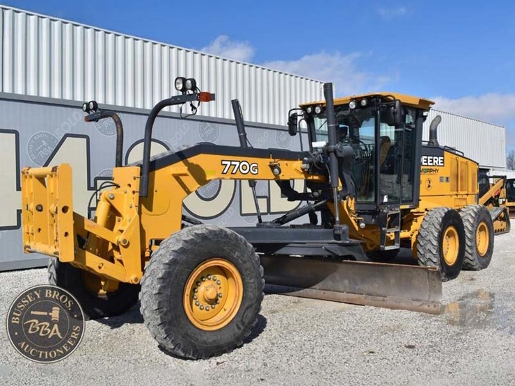 2013-deere-770g-image-1