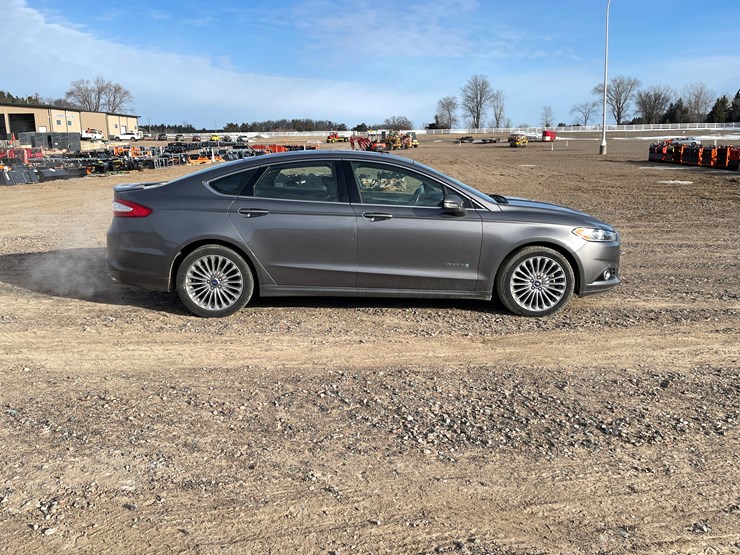 #1522-•-2014-ford-fusion-(has-mn-title)-image-6