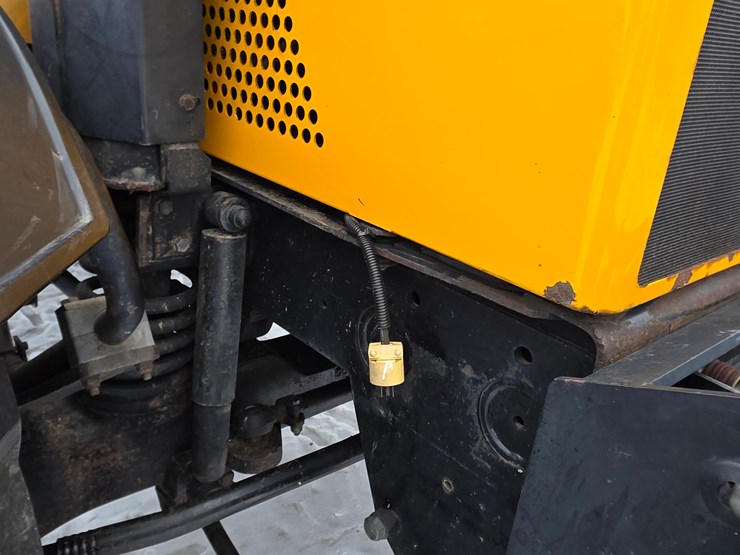 1998-jcb-185-65-image-12