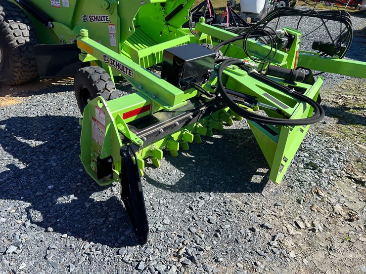 2022-white-251-image-2