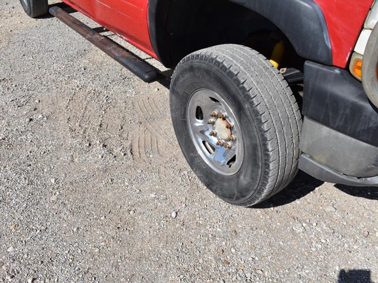 2001-chevrolet-2500-image-3