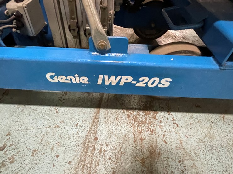 2000-genie-iwp20s-image-27