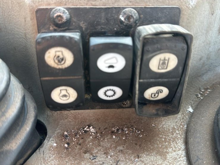 2002-caterpillar-d6r-xw-image-54