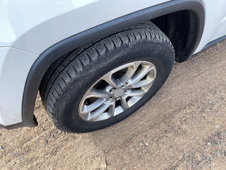 2015-jeep-grand-cherokee-image-8