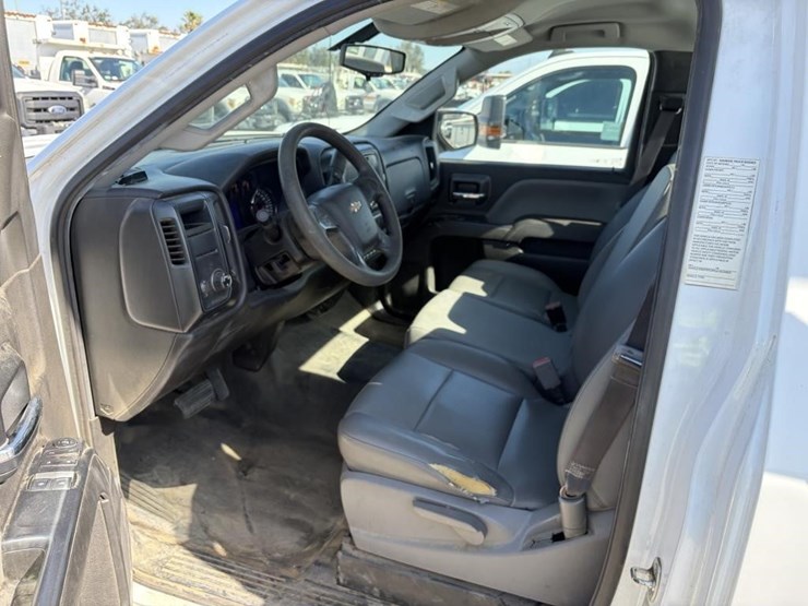 2017-chevrolet-2500-image-7