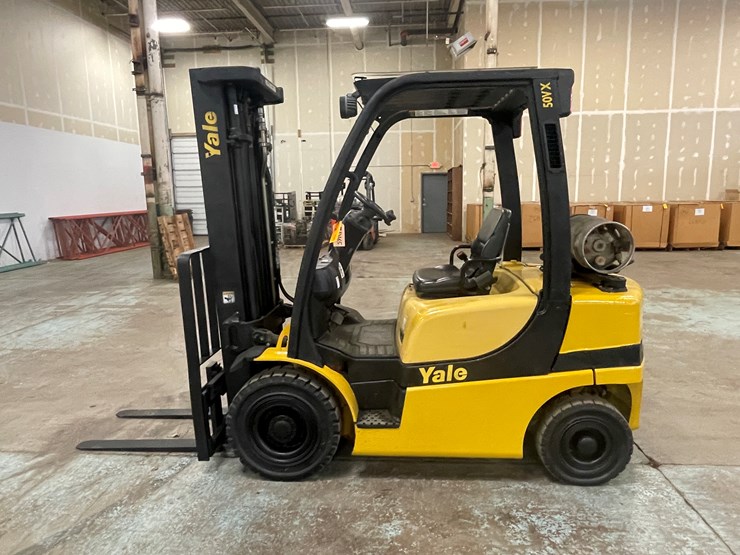 #176-•-2011-yale-propane-forklift-image-8