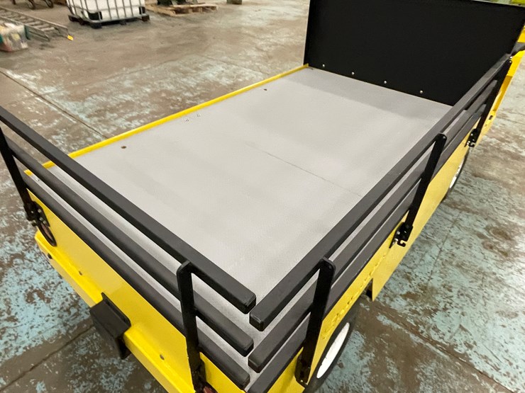 #187-•-columbia-payloader-electric-utility-vehicle-(new-old-stock-2022)-image-20