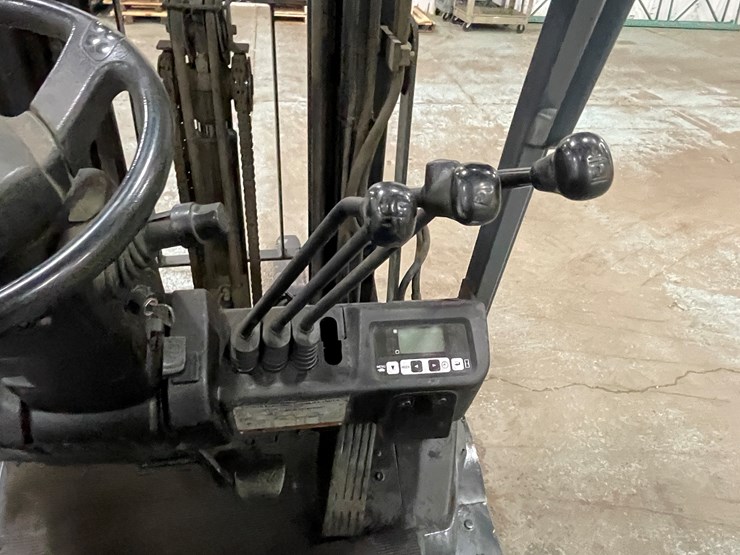 #171-•-2016-toyota-electric-forklift-image-28