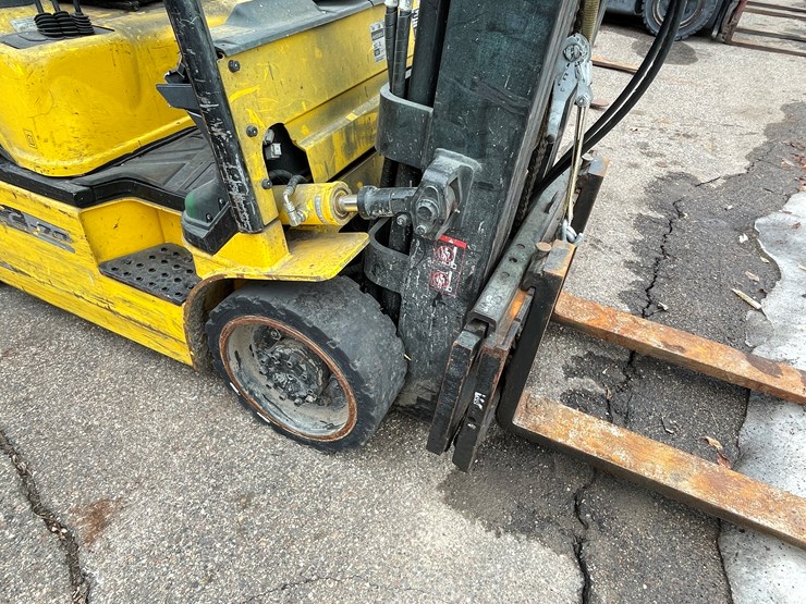 hyundai-25lc-7a-image-21