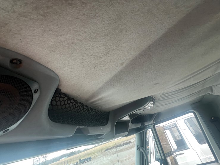 international-durastar-4300-image-22