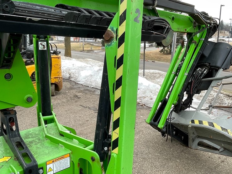 #4221-•-nifty-sd64-4x4x4-telescopic-boom-lift-image-39