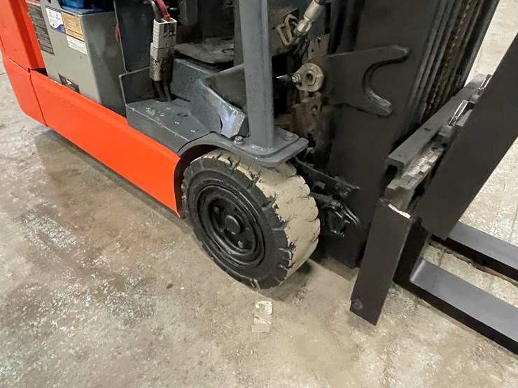 #171-•-2016-toyota-electric-forklift-image-23