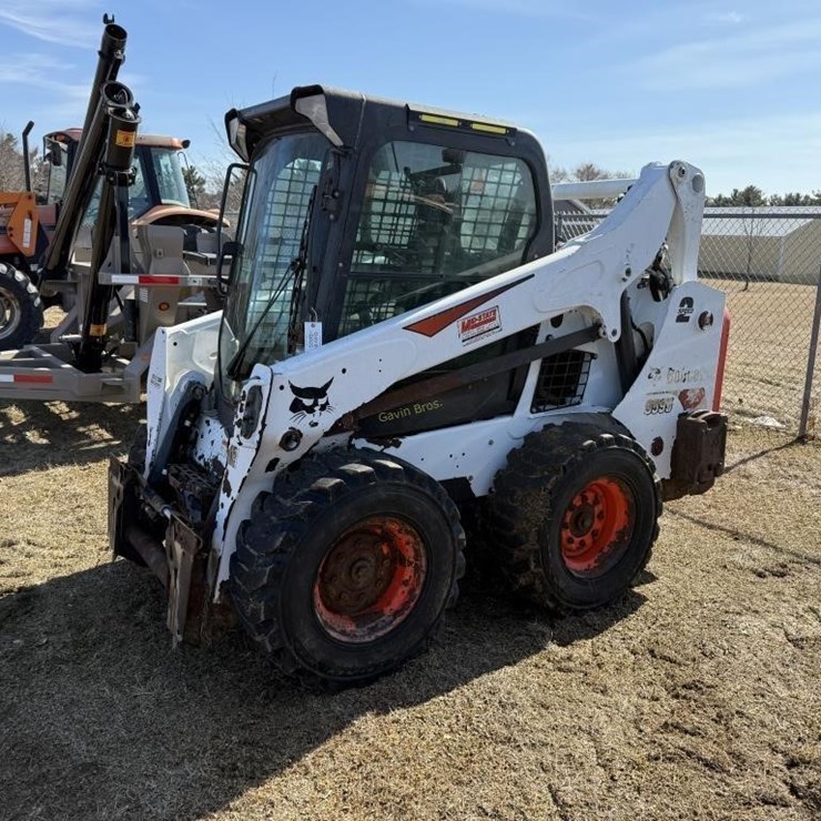 2017 BOBCAT S595