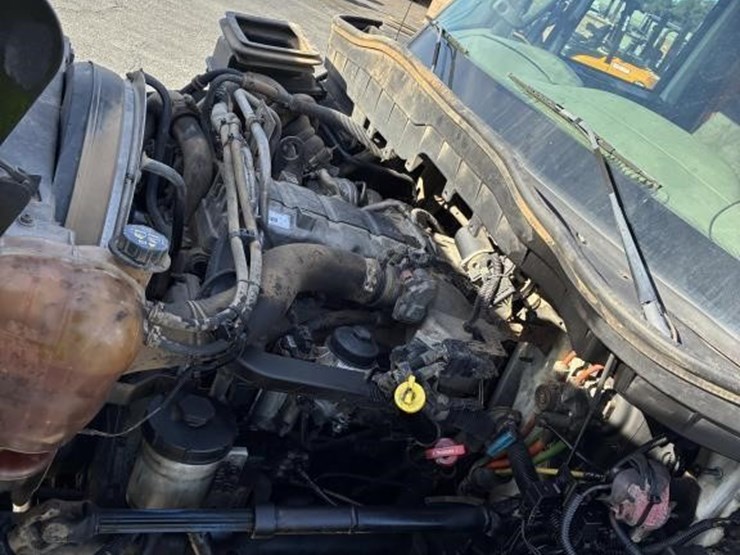 2012-international-durastar-4300-image-6