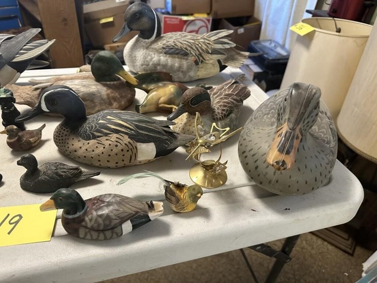 duck-sculpture-displays-image-6