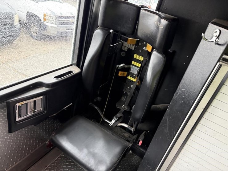 2003-pierce-arrow-image-15