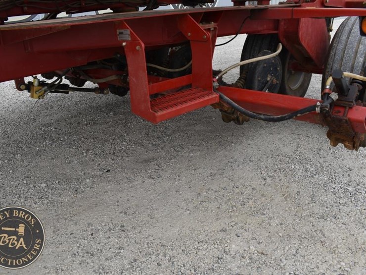 2010-case-ih-1240-image-25