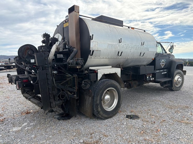 1994-ford-f700-image-4