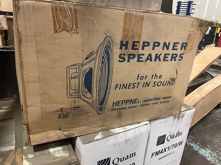 #7661-•-assorted-shop-speakers-image-16