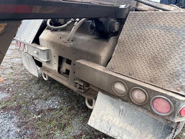 western-star-4700sb-image-21