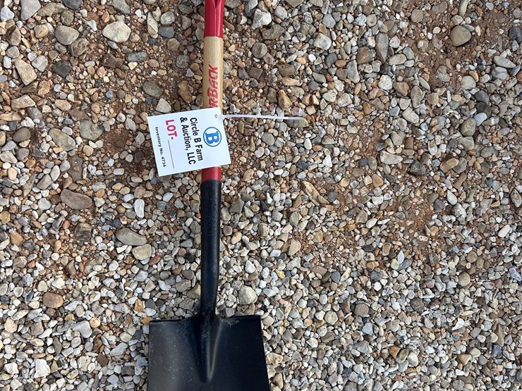 new-square-shovel-image-1