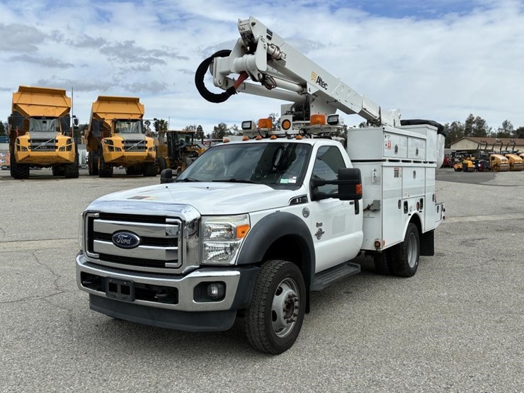 2015-ford-f550-image-1