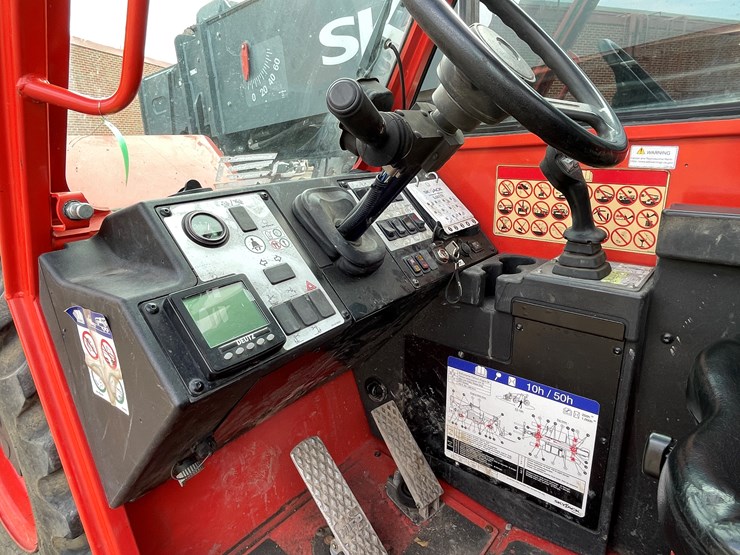 #130-•-2018-skyjack-sj843-telehandler-image-44