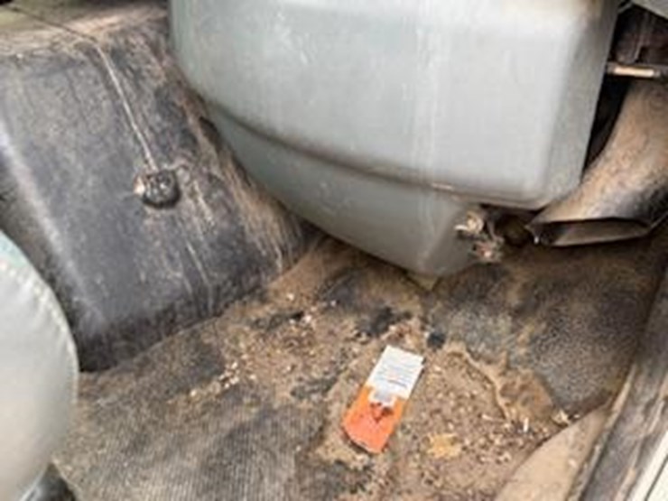 2004-international-8600-image-18