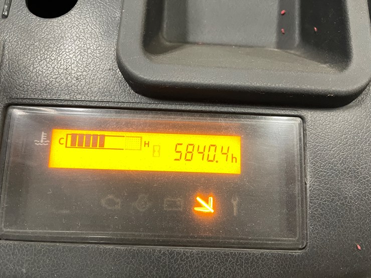 #177-•-2016-toyota-propane-forklift-image-43