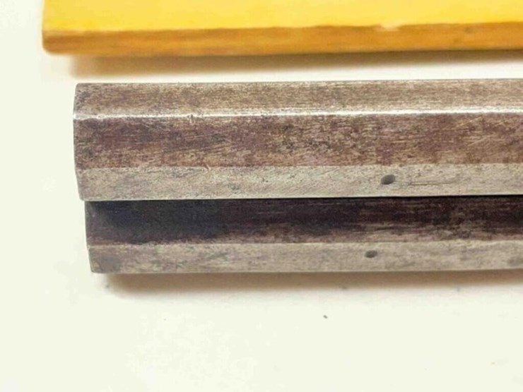 vintage-pistol-image-9