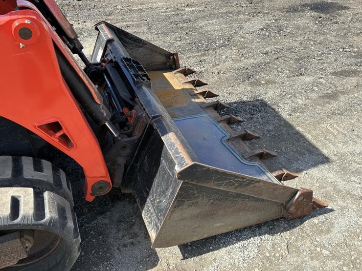 2018-kubota-svl95-2s-image-9