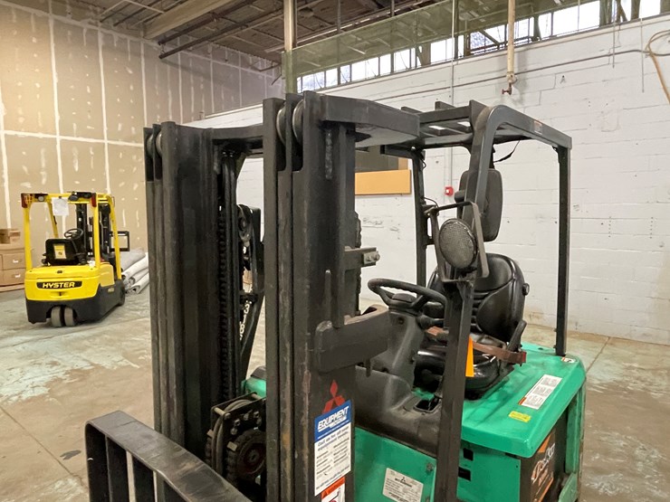 #181-•-2017-mitsubishi-electric-forklift-image-12