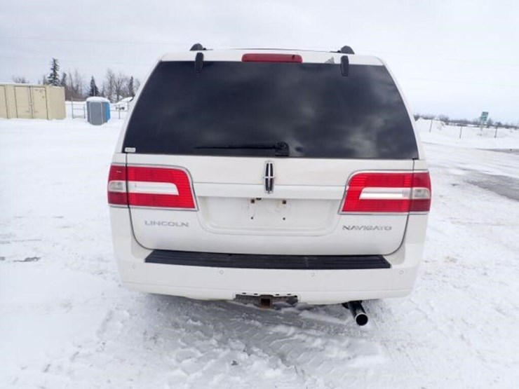 2009-lincoln-navigator-image-6