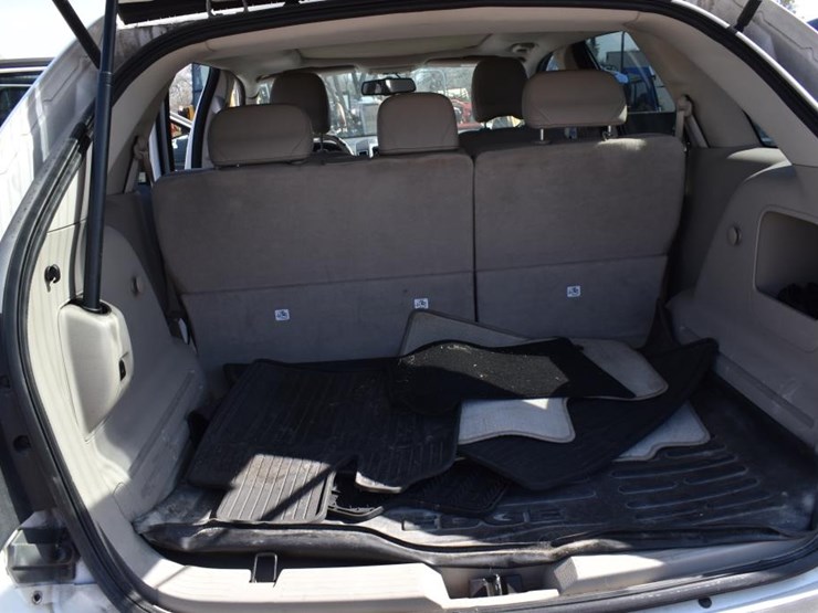 2010-ford-edge-image-12