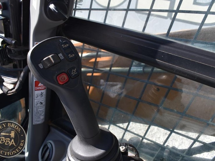 2023-case-tv450b-image-50