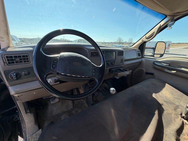 2000-ford-f550-xl-image-14