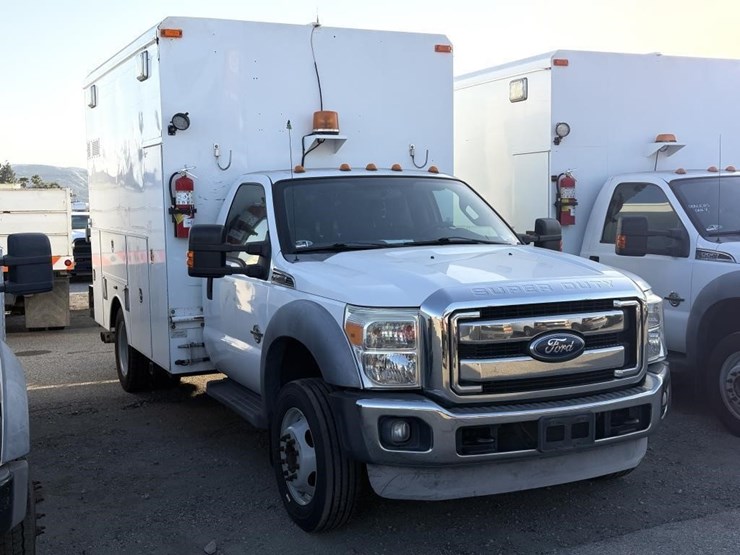 2012-ford-f550-image-2