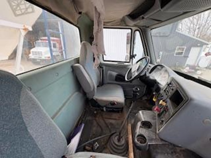 2004-international-8600-image-20