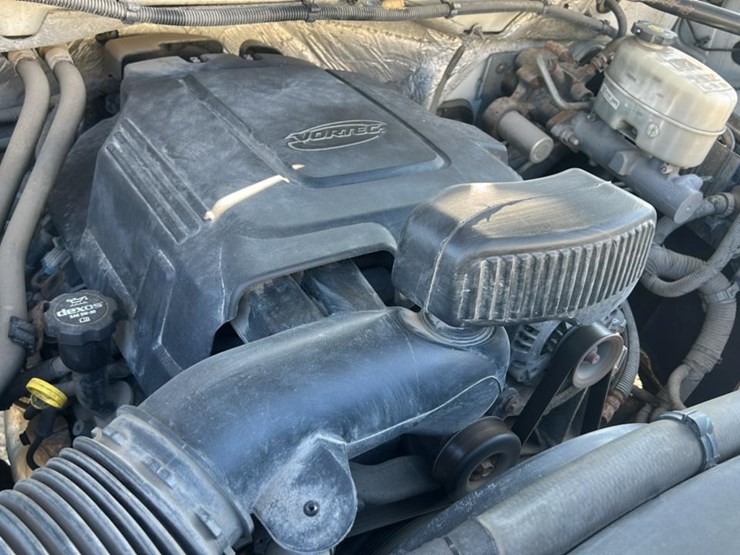 2017-chevrolet-silverado-3500hd-image-49