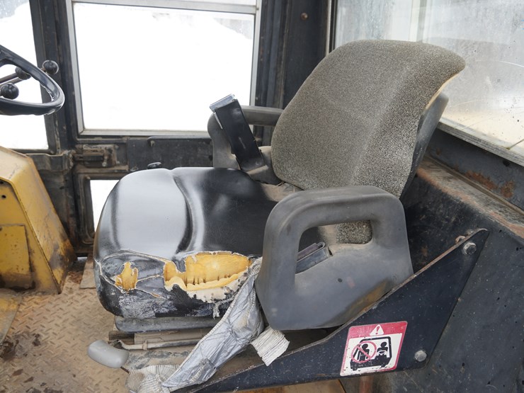 #106-•-hyster-135-forklift-image-10