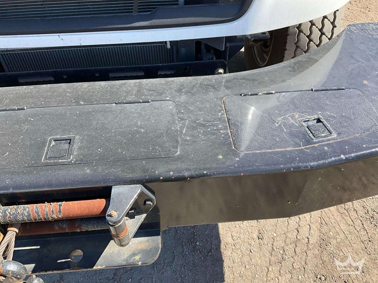 2024-freightliner-m2-106-image-59