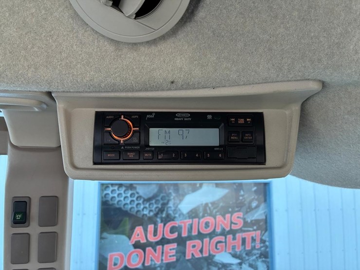 john-deere-5085e-image-24